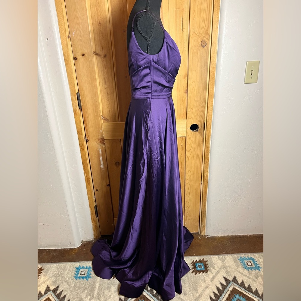 NWOT LA FEMME Plum Maxi Gown - Picture 3 of 9